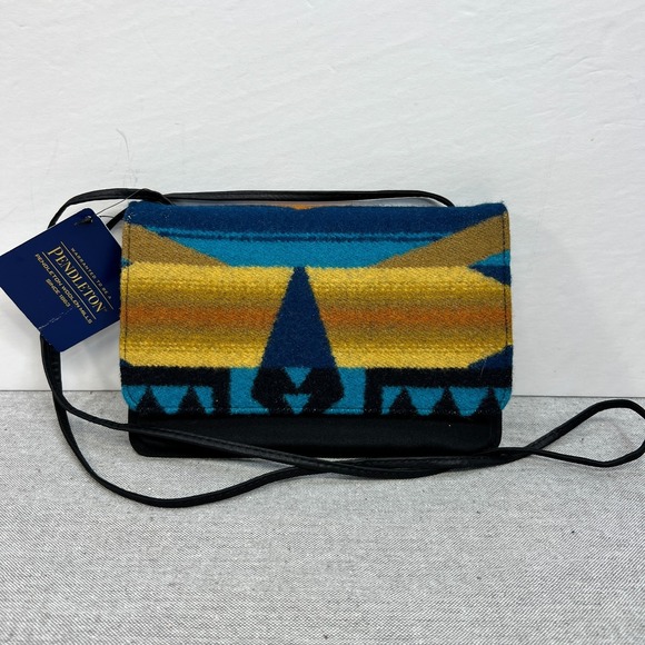 Pendleton Handbags - Pendleton Aztec Wool Crossbody Wallet with Strap Organizer Purse NWT!